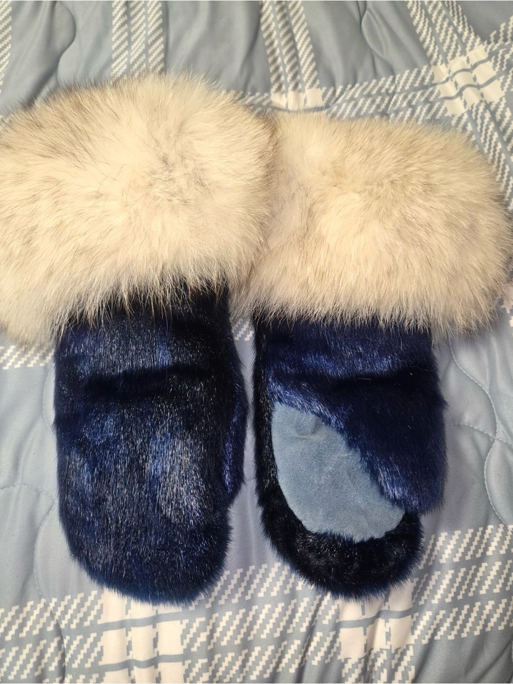 Sealskin & Fox Fur Mittens – Authentic Native-Made – Ladies Small
